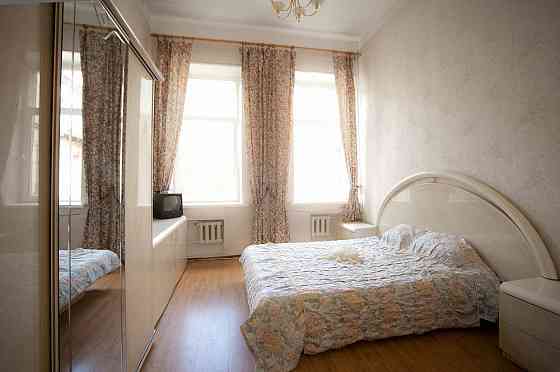 Сниму 3-комнатную квартиру в Киеве Киев