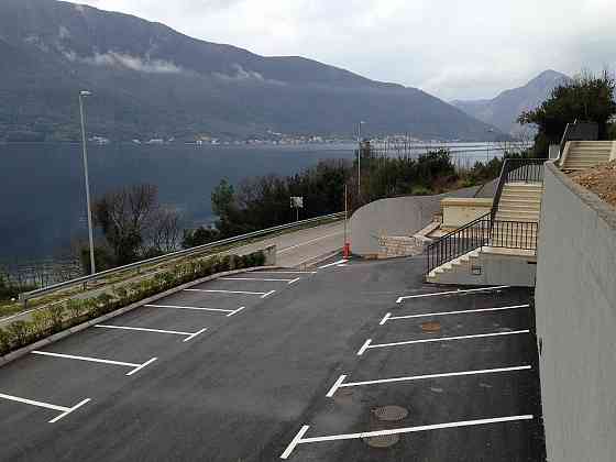 Сдам в аренду часть автостоянки Днепр