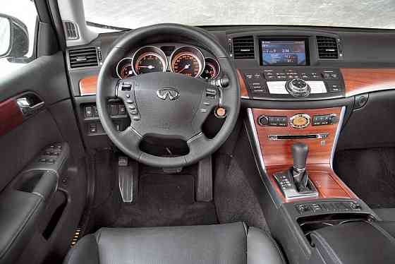 Отличный красивый автомобиль, не дорого Кировоград