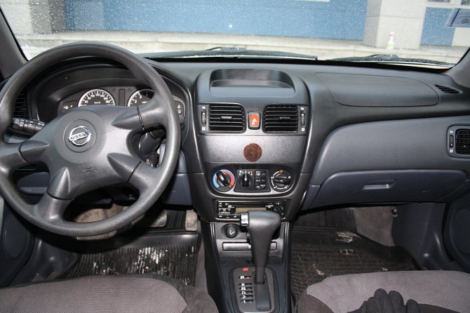 Продам Nissan Almera Tino в Запорожье, 2001 год выпуска Запорожье - изображение 1