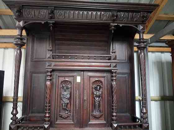 Антикварный шкаф Киев