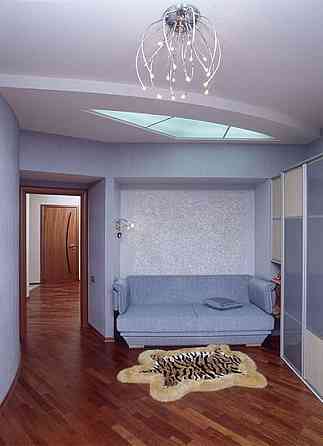 Сдам шикарную эксклюзивную 4к квартиру в центре. Ровно